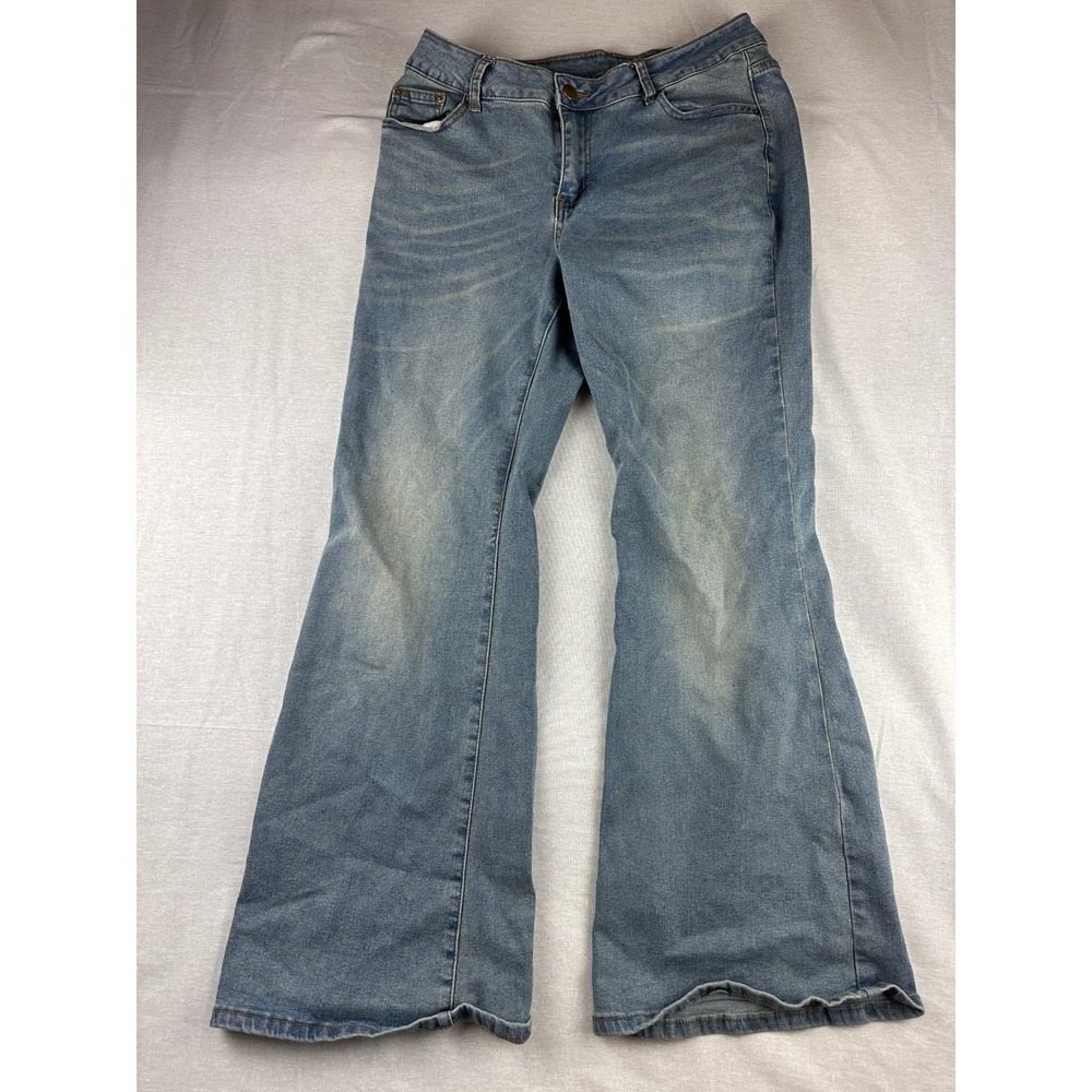 Dazy Light Wash Wide Leg Flare Jeans Womens Size Large High Rise Stretch Denim